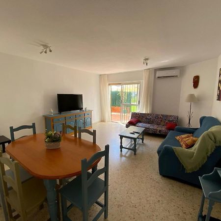Apartamento En El Centro De Естепона Екстериор снимка